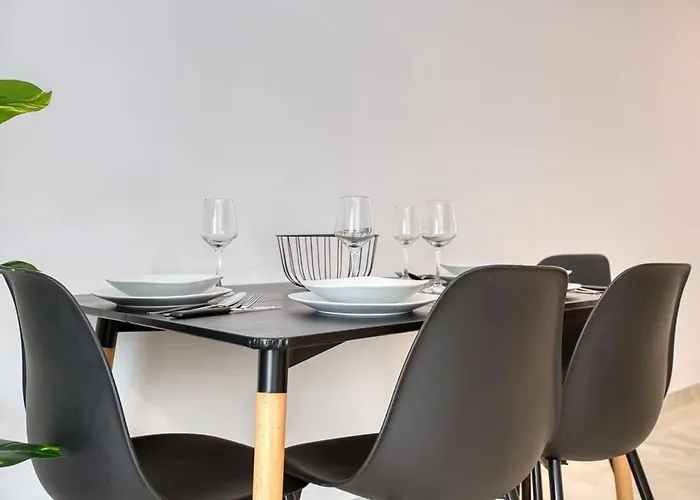 Daire Thirtynine Bright Steps From Balluta Bay