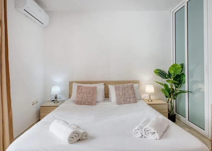 Thirtynine Bright Steps From Balluta Bay Sliema