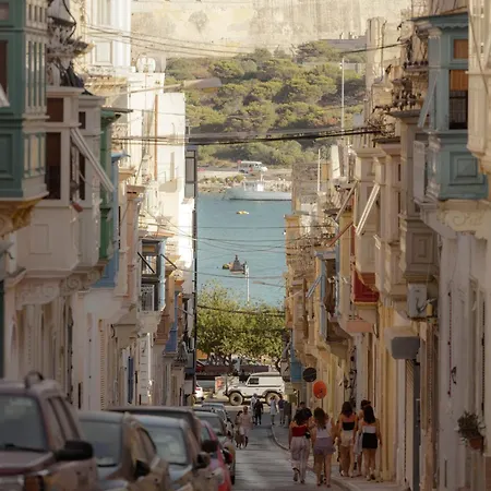 Apartamento Thirtynine Bright Steps From Balluta Bay